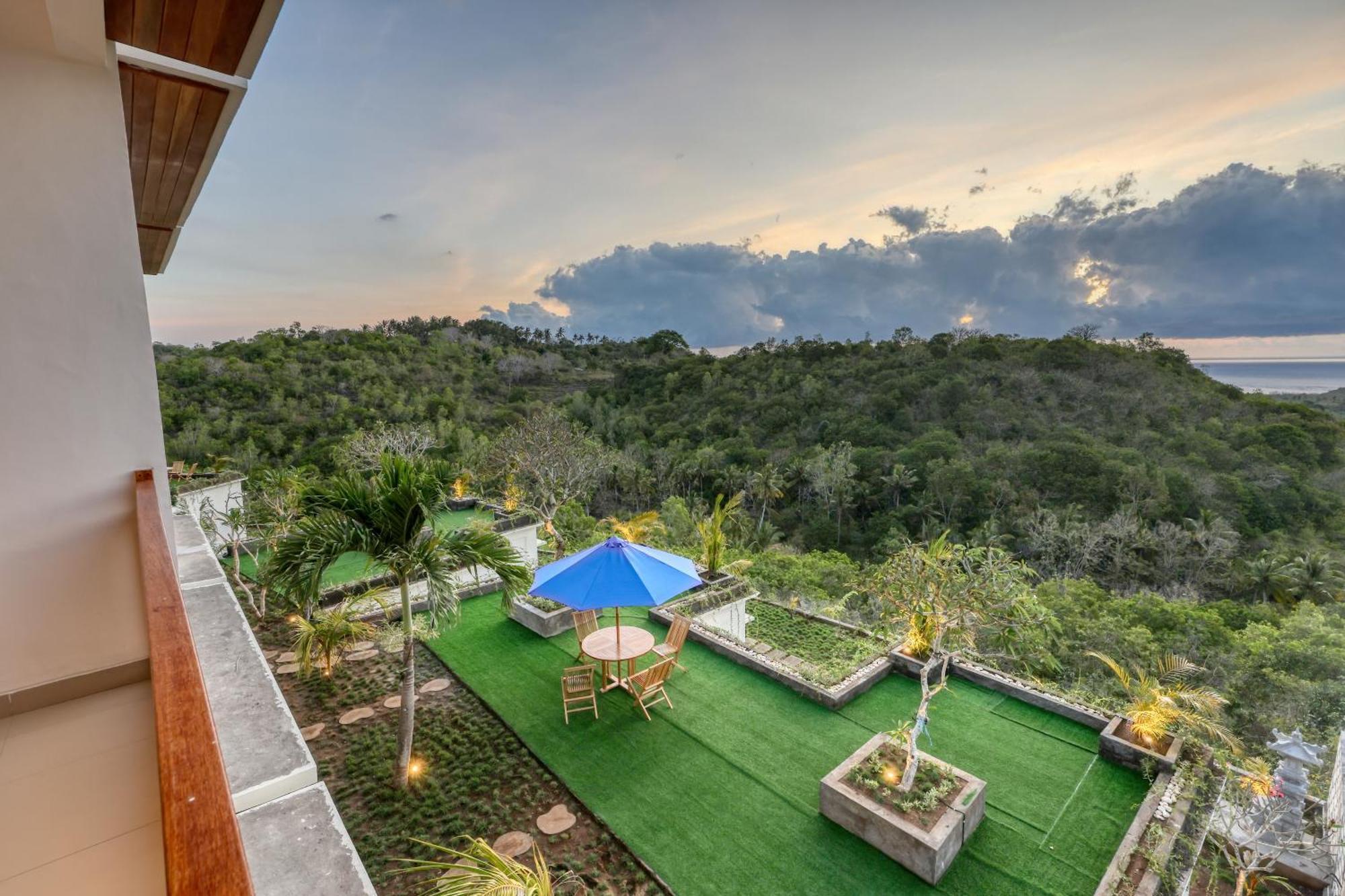 Kelingking Parama Resort Batumadeg Экстерьер фото