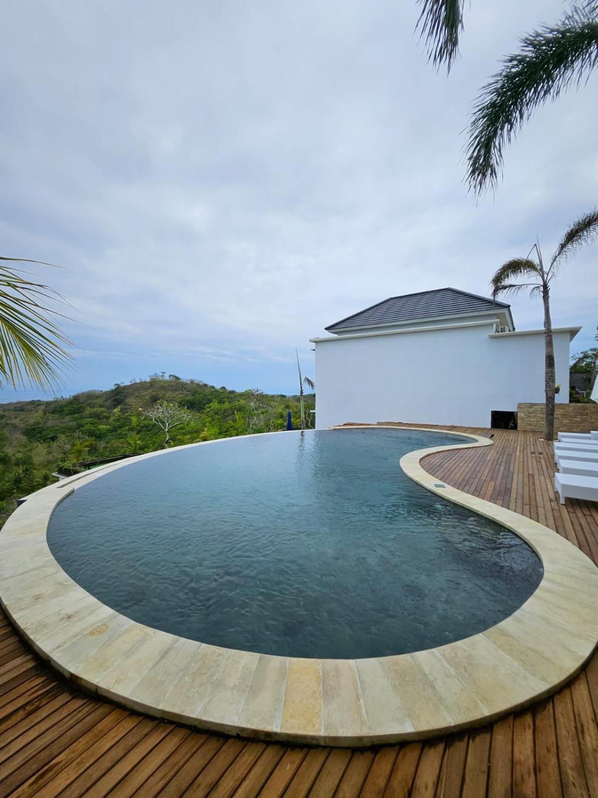 Kelingking Parama Resort Batumadeg Экстерьер фото